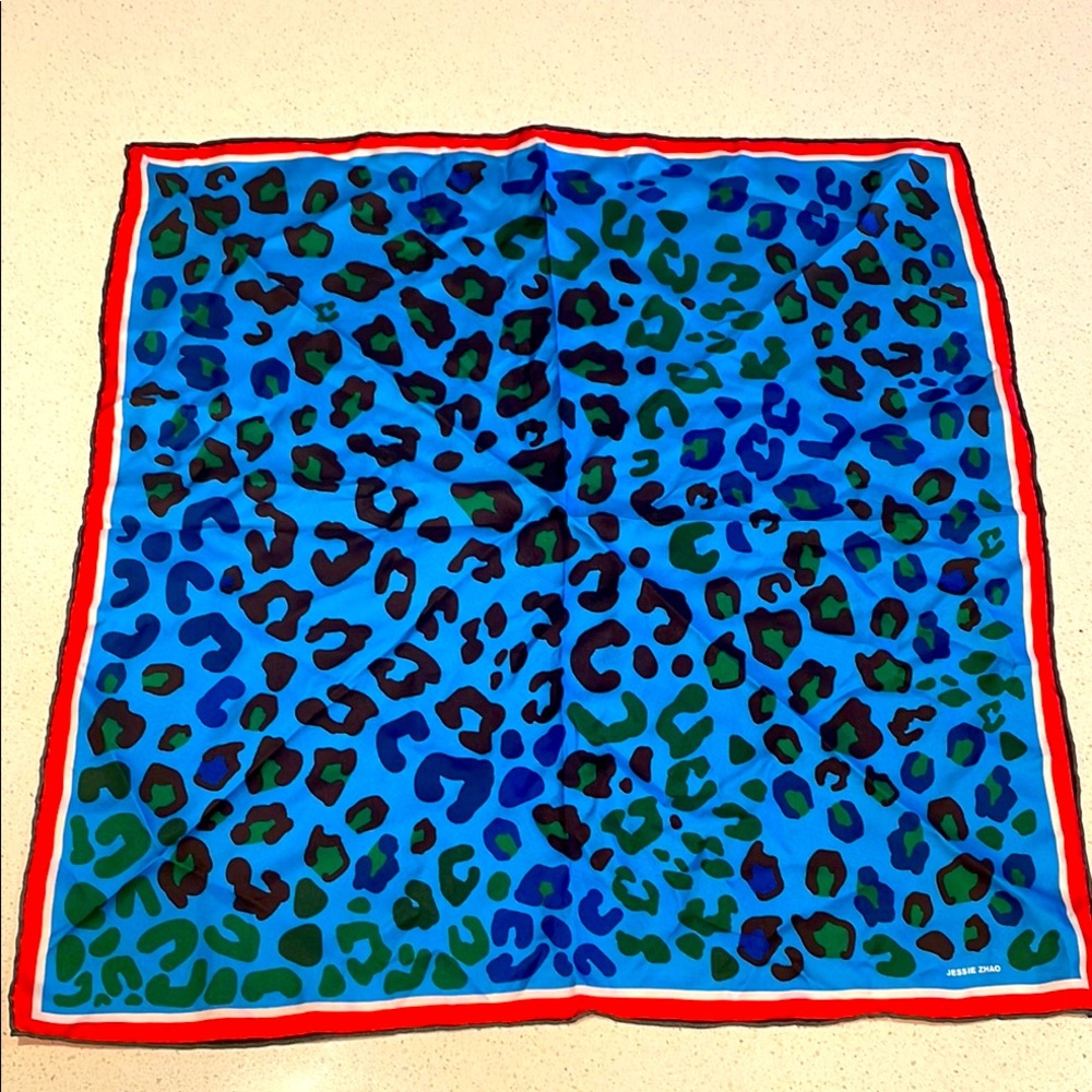 JESSIE ZHAO - Blue and Green Leopard Print Scarf